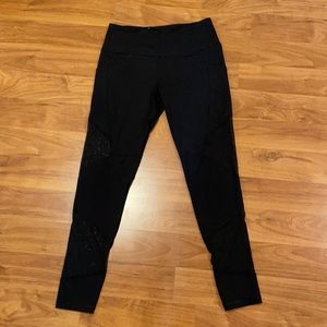 Victoria’s Secret Knockout Leggings with Mesh Panels